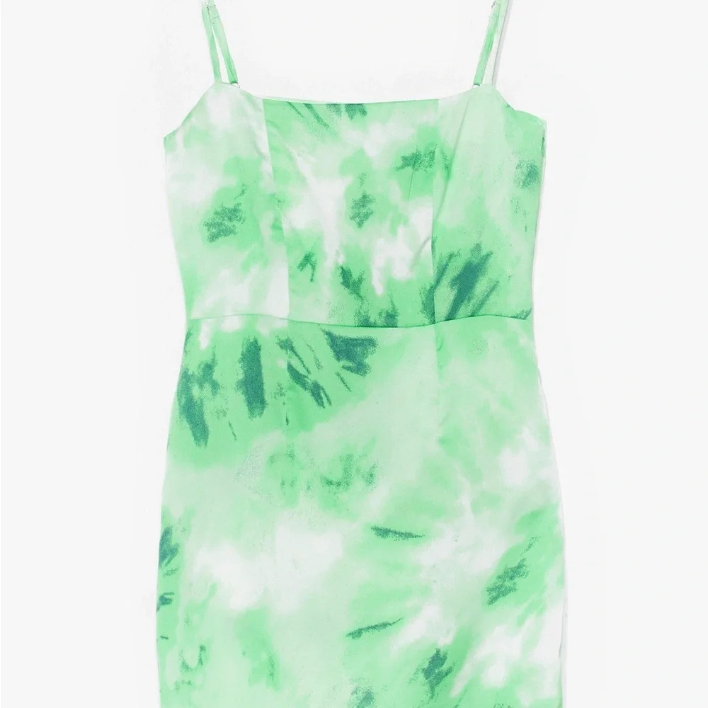LAST CHANCE Nasty Gal Green Tie Dye Mini Dress - Picture 2 of 10